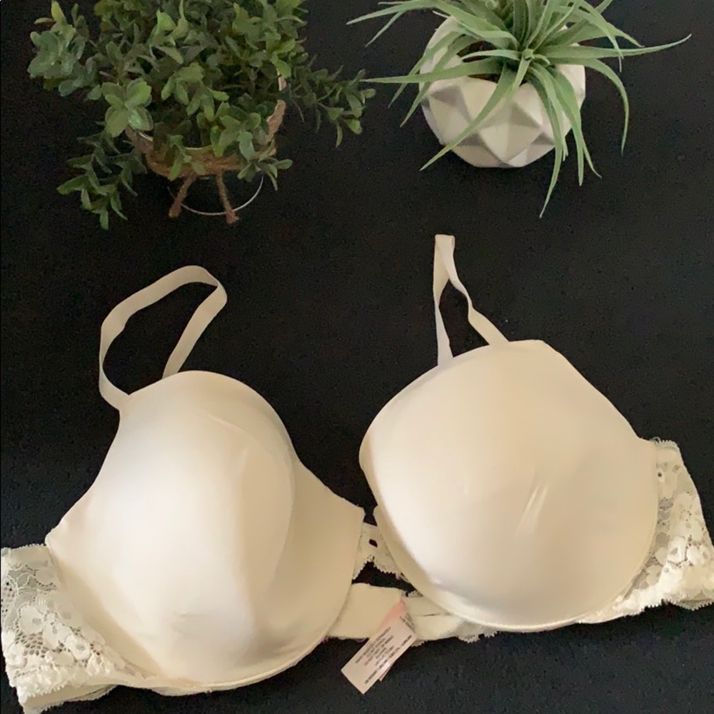 Victoria’s Secret Angels Ipex Demi 38C